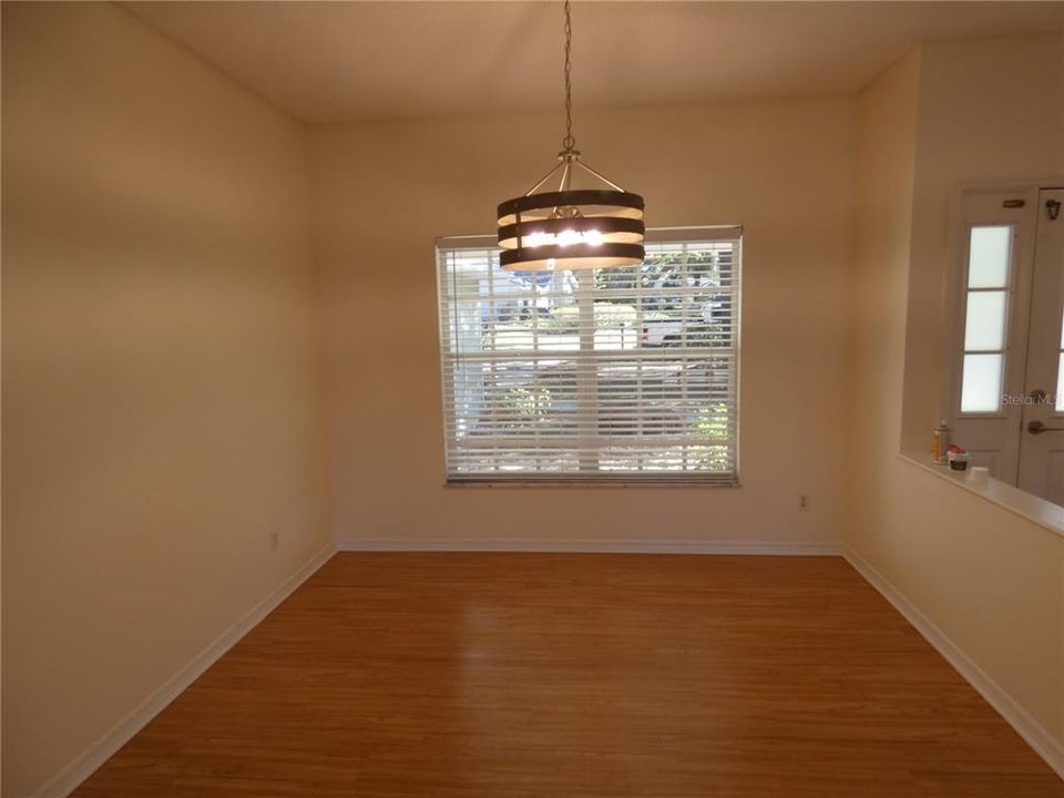 For Sale: $270,000 (3 beds, 2 baths, 1588 Square Feet)