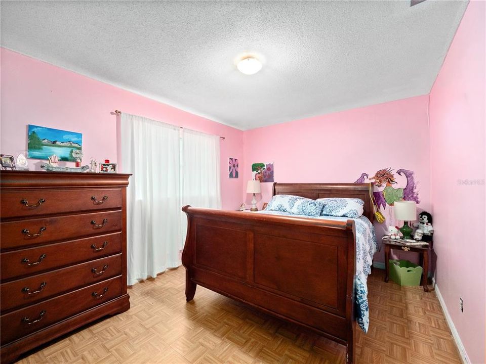 На продажу: $625,000 (4 спален, 2 ванн, 1728 Квадратных фут)