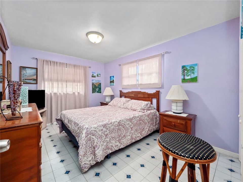 На продажу: $625,000 (4 спален, 2 ванн, 1728 Квадратных фут)