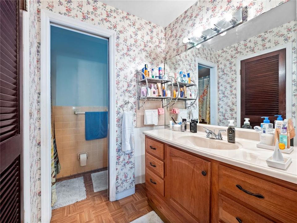 На продажу: $625,000 (4 спален, 2 ванн, 1728 Квадратных фут)