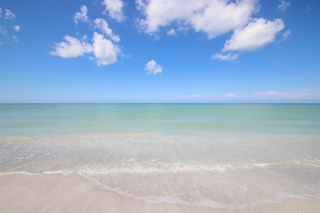 На продажу: $4,200,000 (4 спален, 4 ванн, 2844 Квадратных фут)