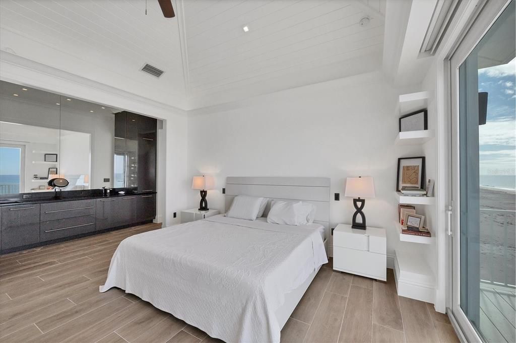 На продажу: $4,200,000 (4 спален, 4 ванн, 2844 Квадратных фут)