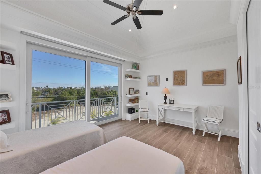 На продажу: $4,200,000 (4 спален, 4 ванн, 2844 Квадратных фут)