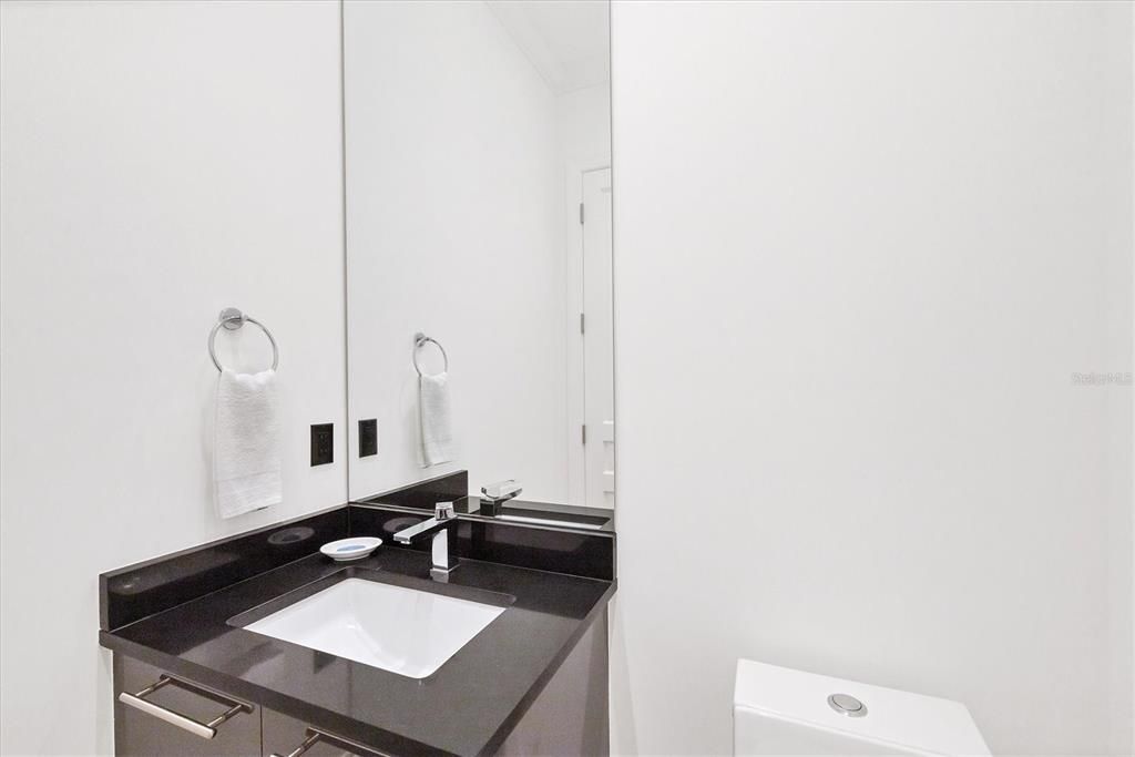 На продажу: $4,200,000 (4 спален, 4 ванн, 2844 Квадратных фут)