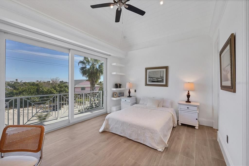 На продажу: $4,200,000 (4 спален, 4 ванн, 2844 Квадратных фут)