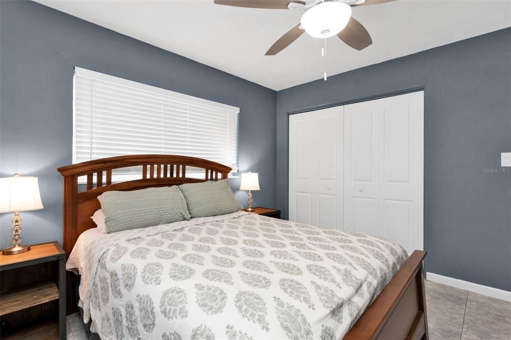 For Sale: $250,000 (2 beds, 2 baths, 1120 Square Feet)