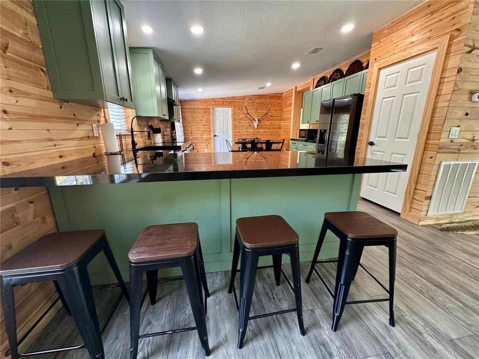 For Sale: $574,900 (4 beds, 3 baths, 2432 Square Feet)