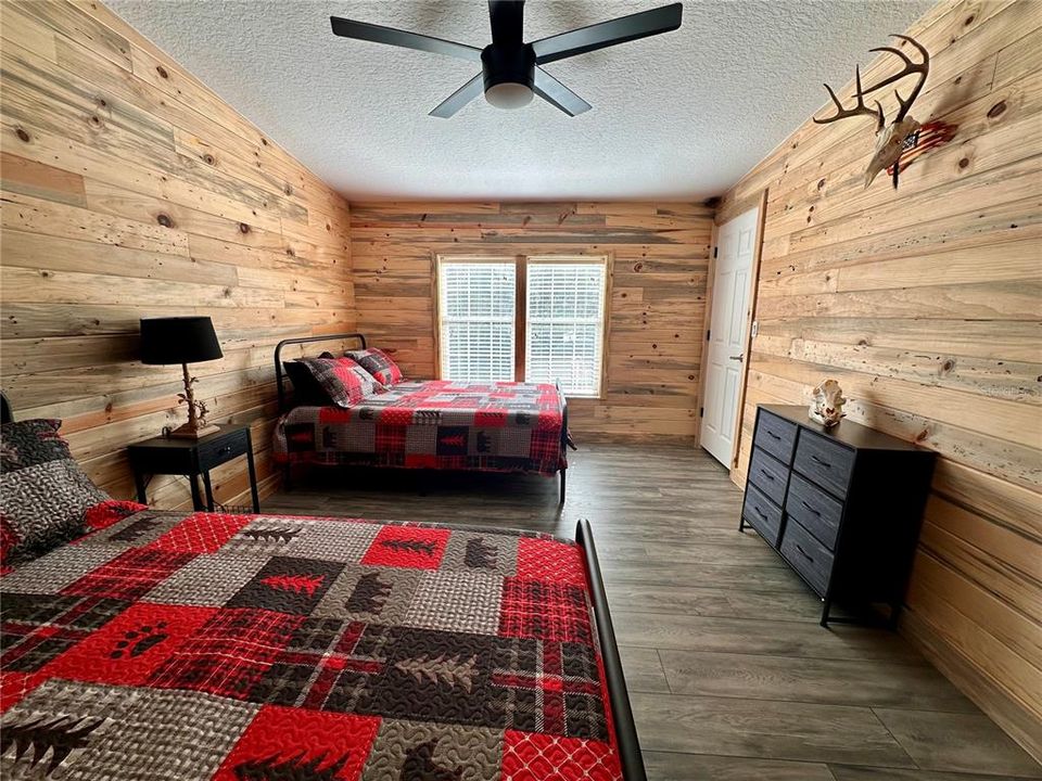 For Sale: $574,900 (4 beds, 3 baths, 2432 Square Feet)