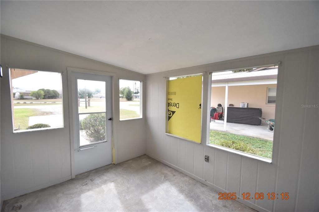 出租: $1,495 (1 贝兹, 1 浴室, 836 平方英尺)