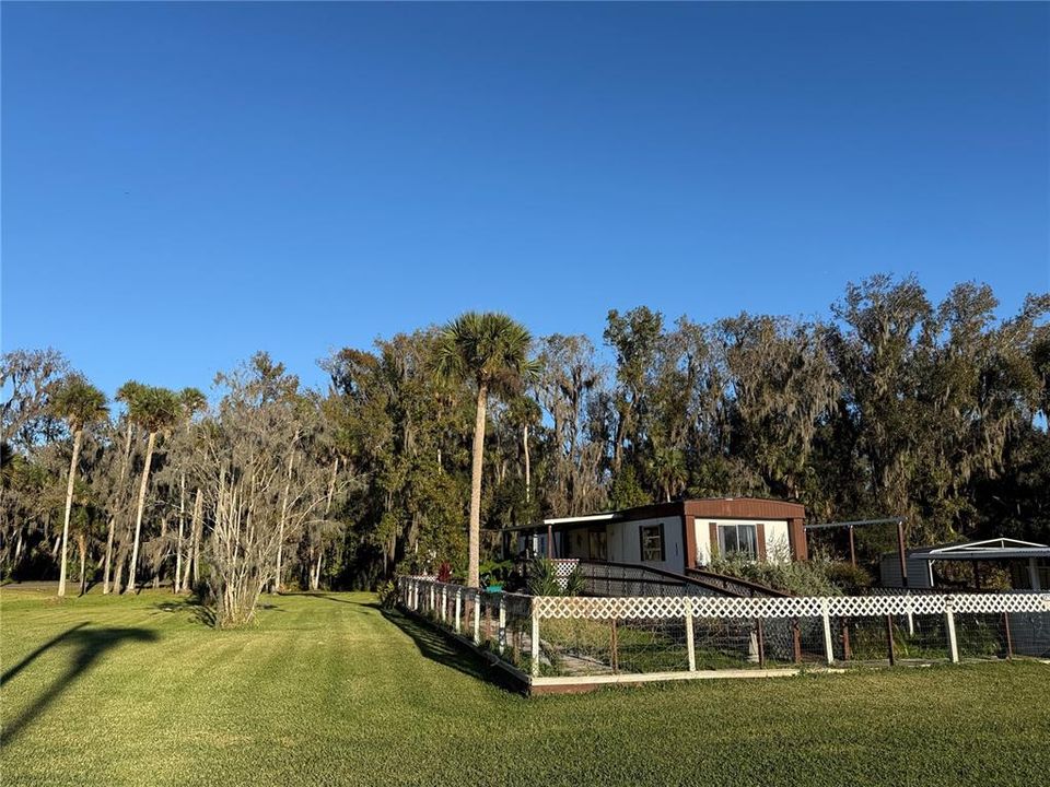 Active With Contract: $150,000 (2 beds, 2 baths, 672 Square Feet)