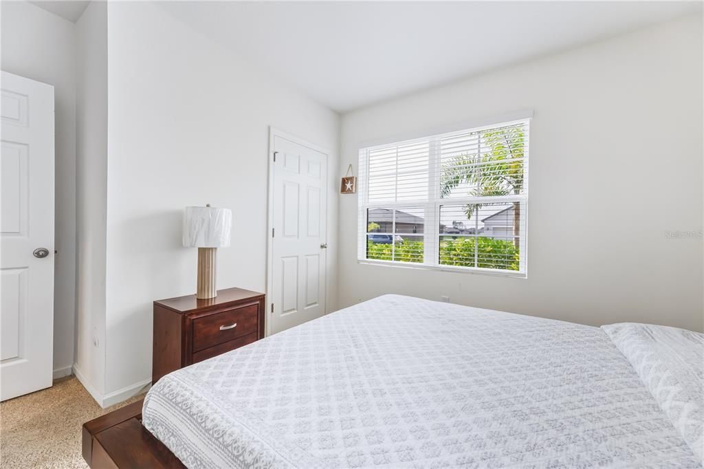 For Sale: $360,000 (4 beds, 2 baths, 1830 Square Feet)