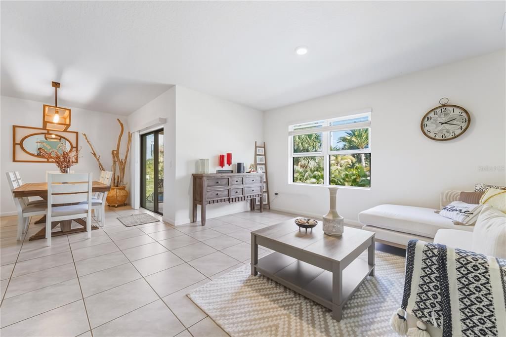 For Sale: $360,000 (4 beds, 2 baths, 1830 Square Feet)