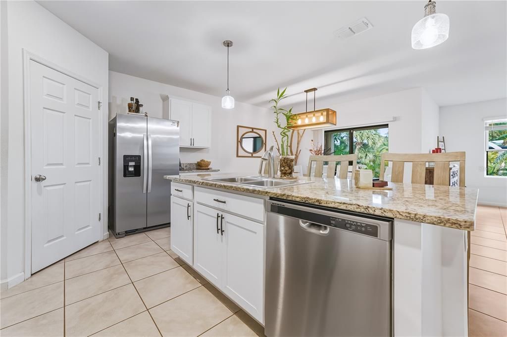 For Sale: $360,000 (4 beds, 2 baths, 1830 Square Feet)