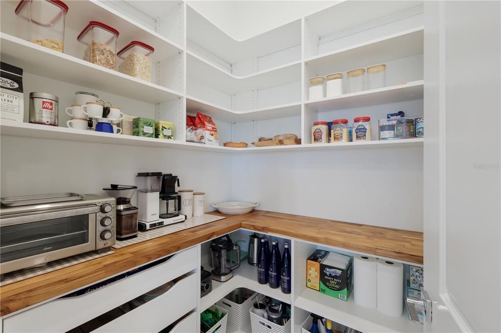 待售: $915,000 (3 贝兹, 3 浴室, 2518 平方英尺)