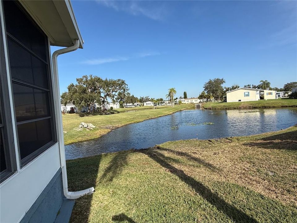 For Sale: $219,999 (2 beds, 2 baths, 1606 Square Feet)