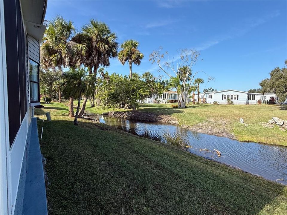 For Sale: $219,999 (2 beds, 2 baths, 1606 Square Feet)