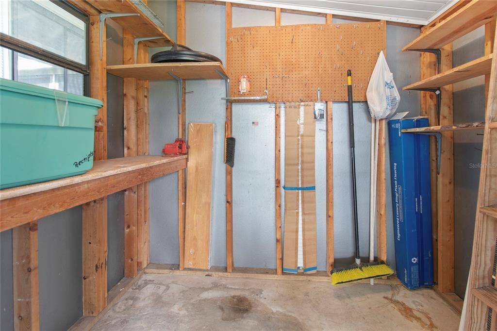 For Sale: $219,999 (2 beds, 2 baths, 1606 Square Feet)