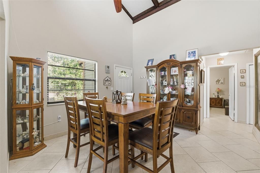 En Venta: $135,000 (3 camas, 2 baños, 1232 Pies cuadrados)