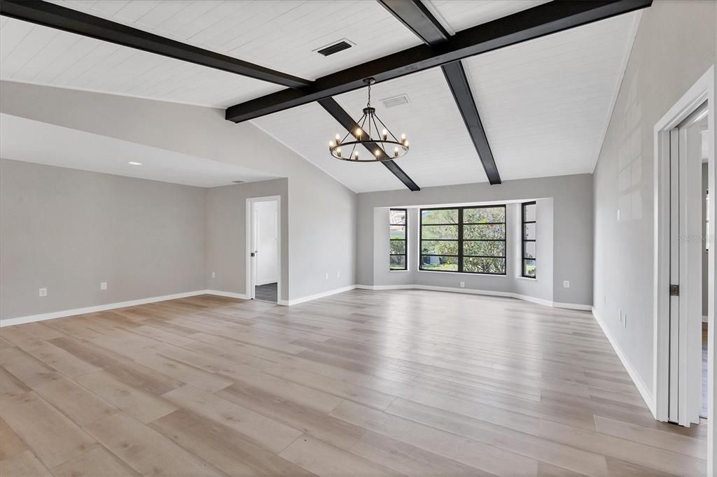 For Sale: $440,000 (3 beds, 2 baths, 1702 Square Feet)