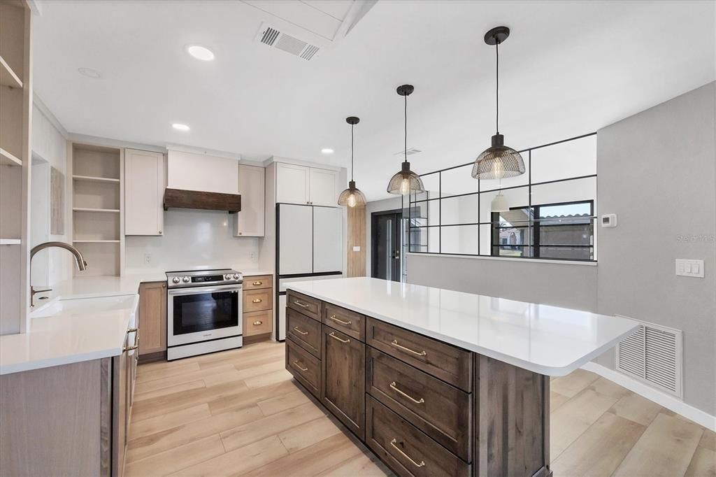 For Sale: $440,000 (3 beds, 2 baths, 1702 Square Feet)