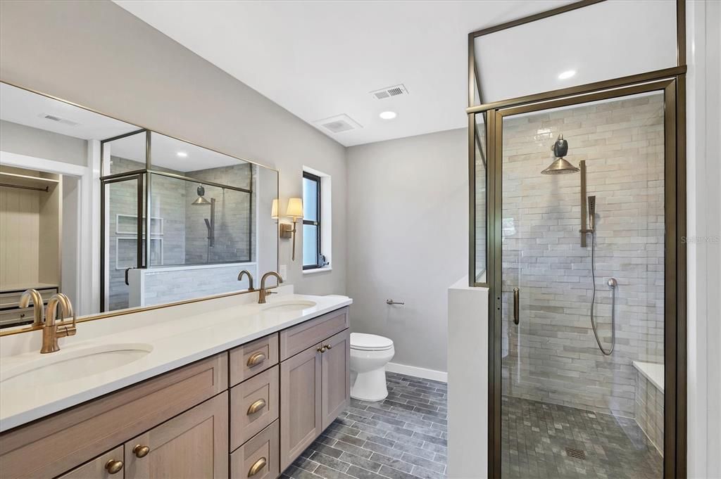 For Sale: $440,000 (3 beds, 2 baths, 1702 Square Feet)