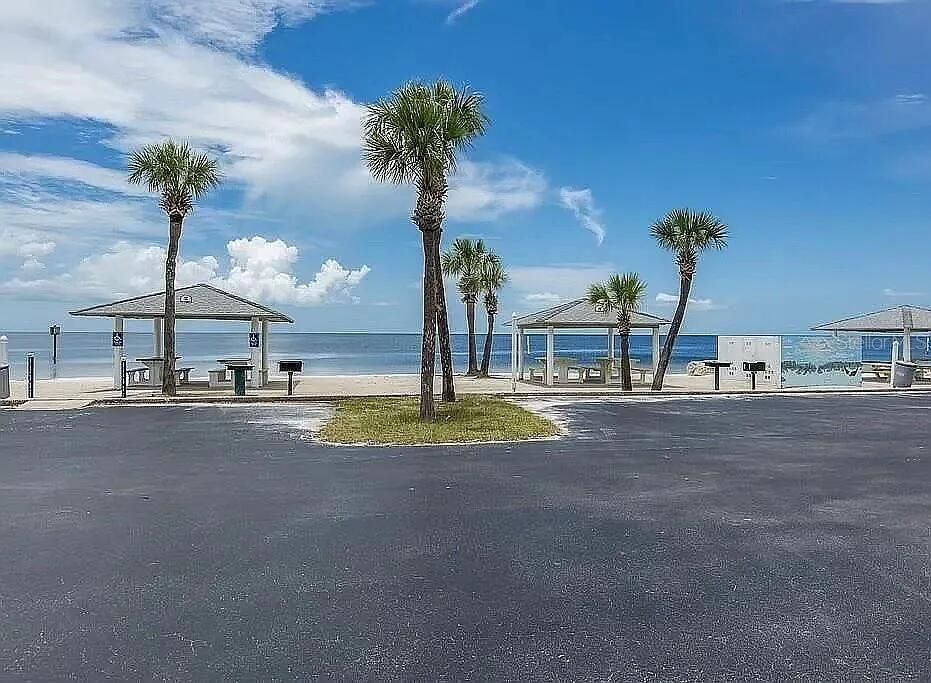 En Venta: $285,000 (2 camas, 1 baños, 1356 Pies cuadrados)