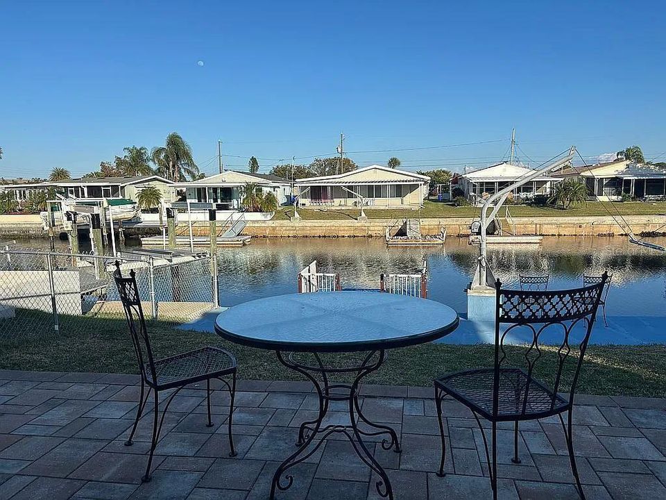 En Venta: $285,000 (2 camas, 1 baños, 1356 Pies cuadrados)