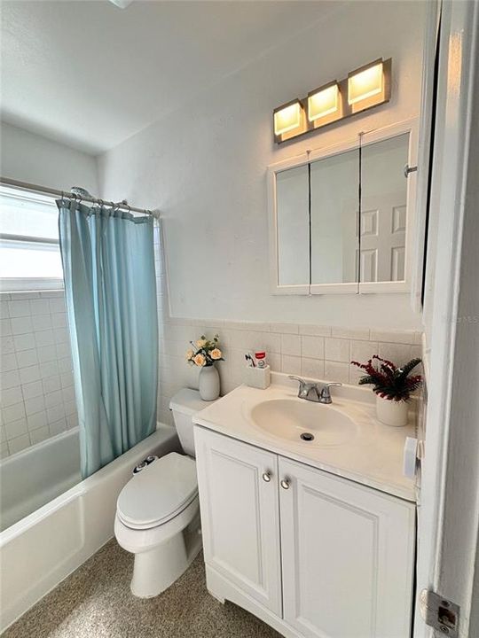 En Venta: $285,000 (2 camas, 1 baños, 1356 Pies cuadrados)