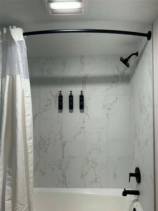 For Sale: $249,900 (3 beds, 3 baths, 1386 Square Feet)