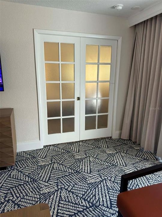 For Sale: $249,900 (3 beds, 3 baths, 1386 Square Feet)