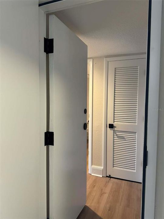 For Sale: $249,900 (3 beds, 3 baths, 1386 Square Feet)