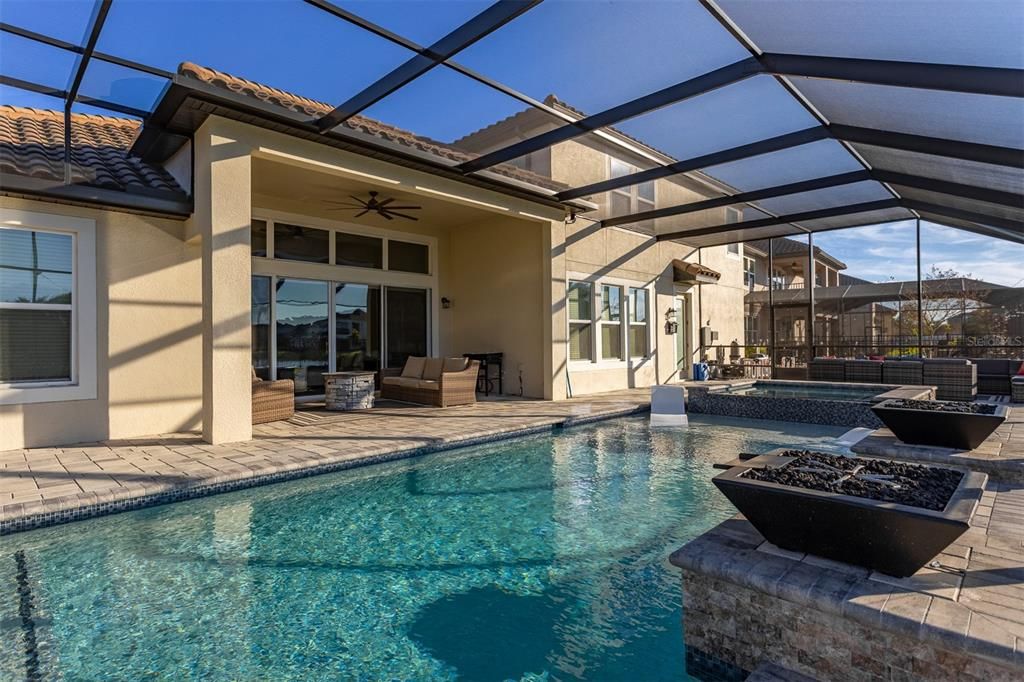 На продажу: $1,395,000 (5 спален, 4 ванн, 4490 Квадратных фут)