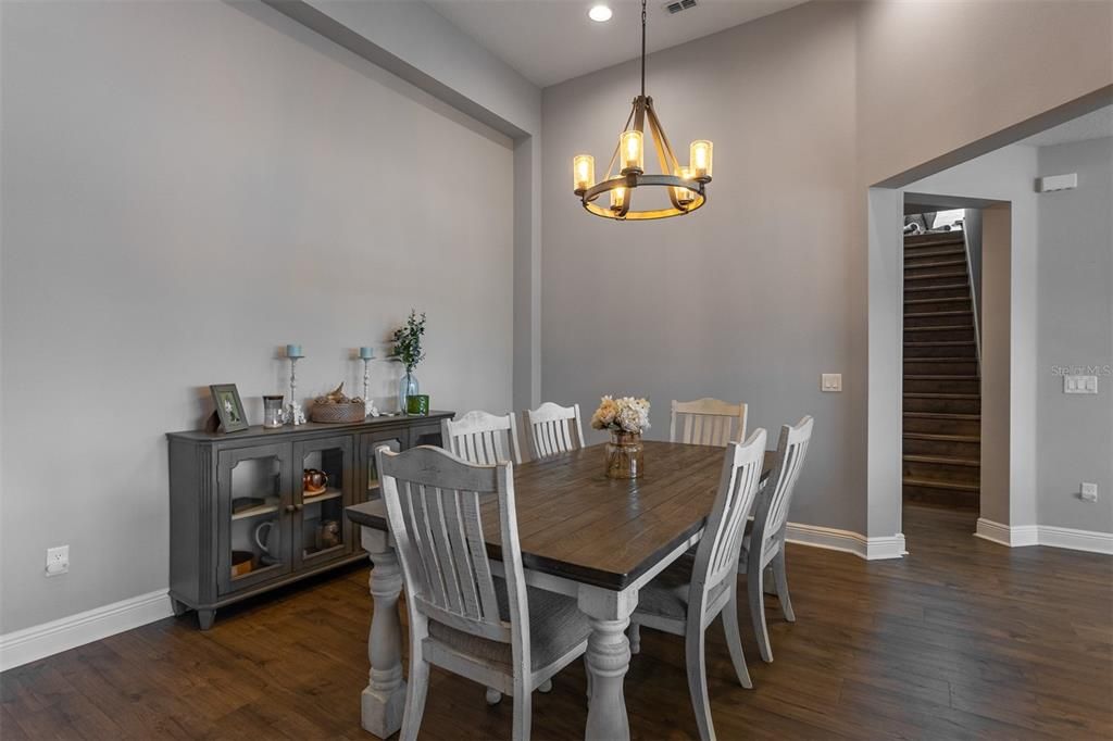 На продажу: $1,395,000 (5 спален, 4 ванн, 4490 Квадратных фут)