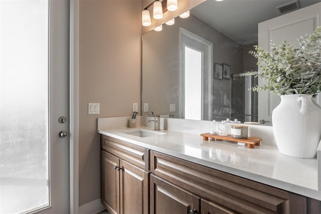 На продажу: $1,395,000 (5 спален, 4 ванн, 4490 Квадратных фут)