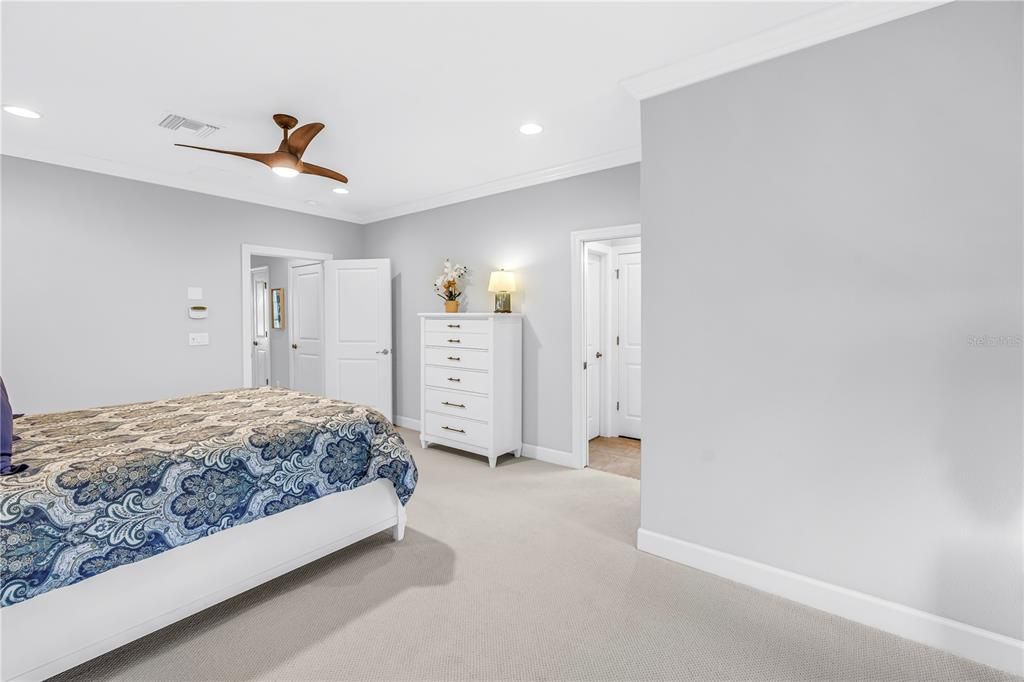 На продажу: $599,900 (3 спален, 2 ванн, 1920 Квадратных фут)