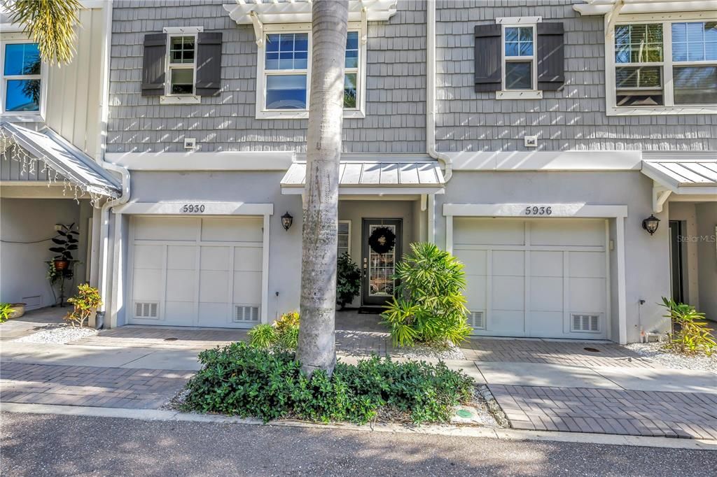 На продажу: $599,900 (3 спален, 2 ванн, 1920 Квадратных фут)