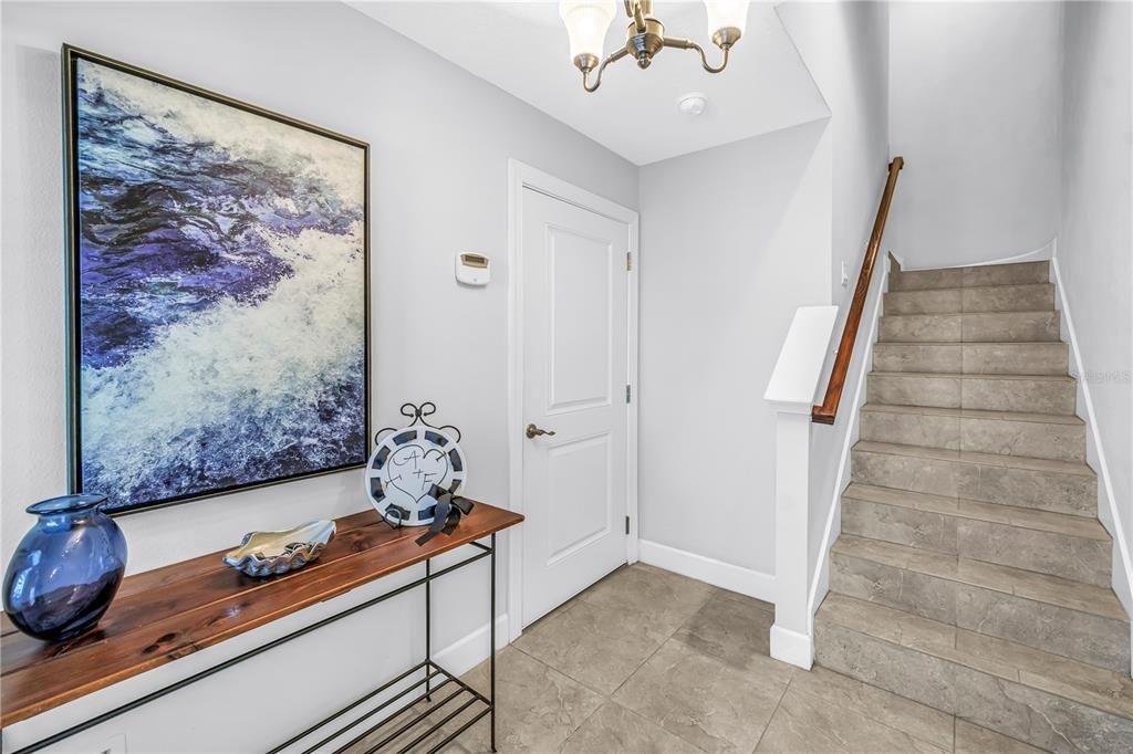 На продажу: $599,900 (3 спален, 2 ванн, 1920 Квадратных фут)