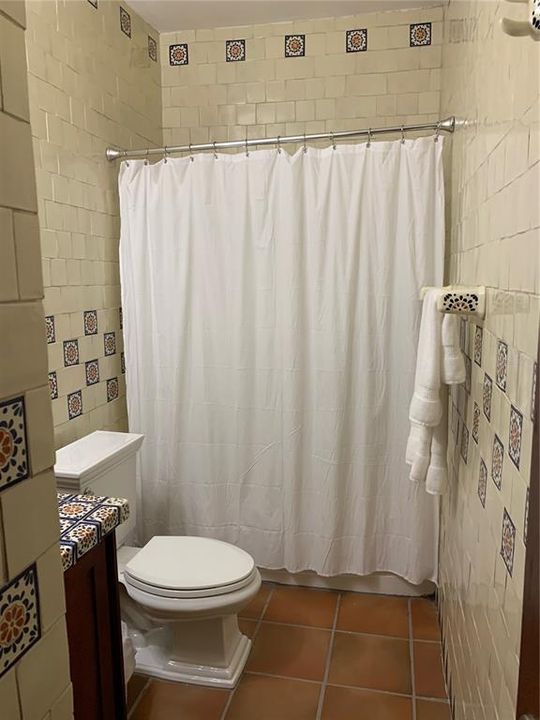 待售: $785,000 (4 贝兹, 4 浴室, 2303 平方英尺)