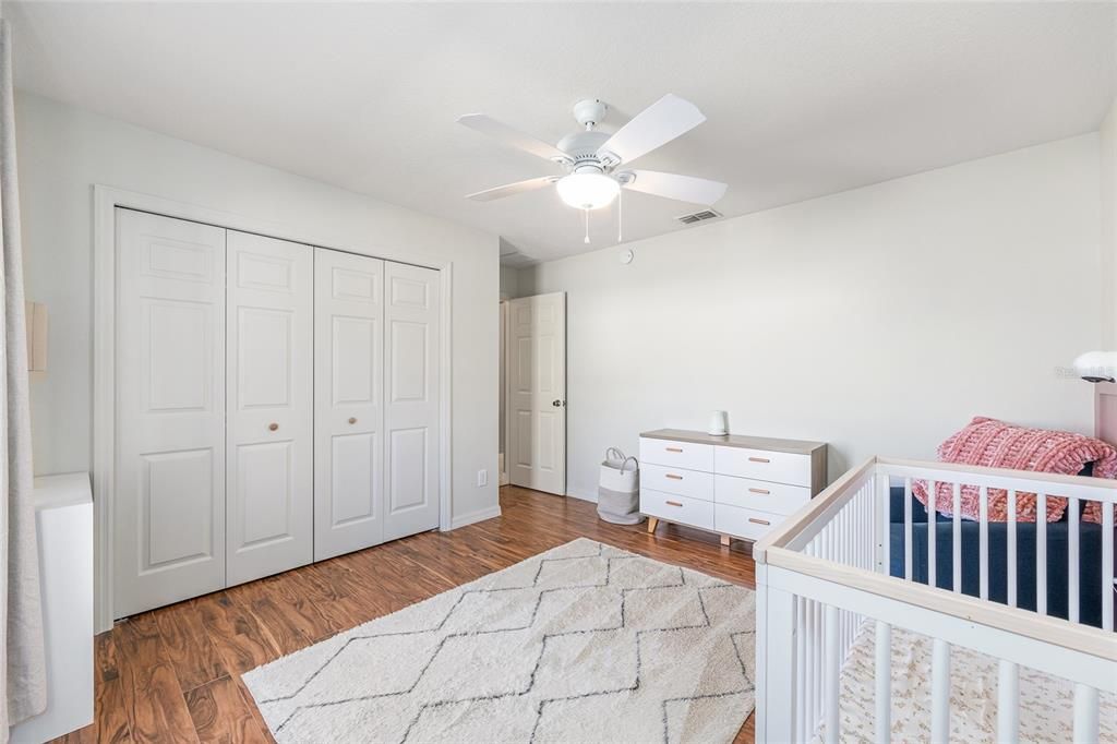 На продажу: $389,900 (3 спален, 2 ванн, 2016 Квадратных фут)