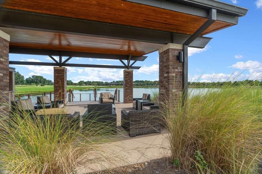 En Venta: $385,000 (2 camas, 2 baños, 1938 Pies cuadrados)