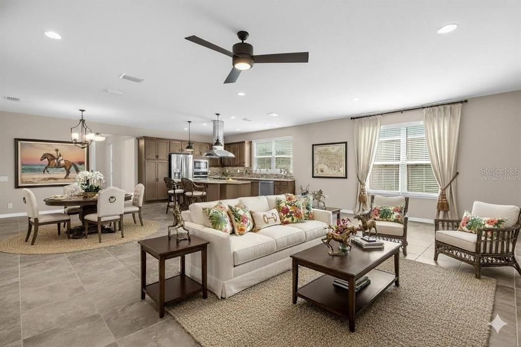 En Venta: $385,000 (2 camas, 2 baños, 1938 Pies cuadrados)