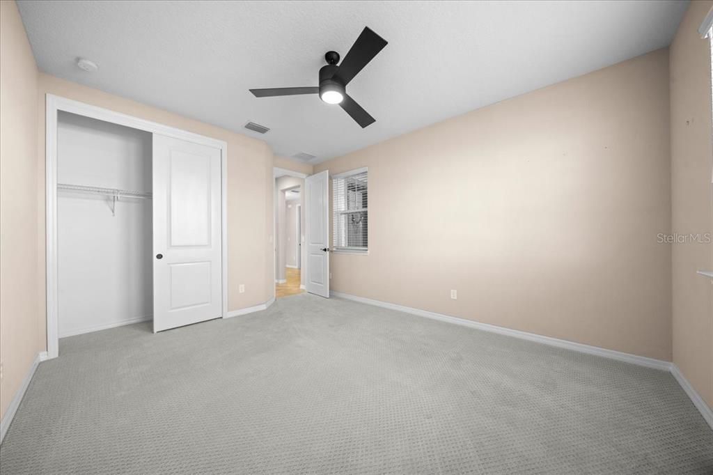 En Venta: $385,000 (2 camas, 2 baños, 1938 Pies cuadrados)