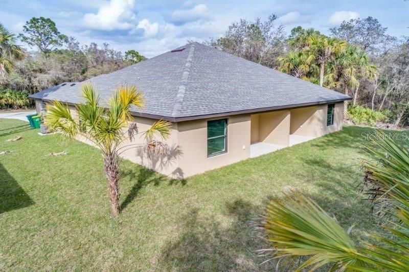 出租: $1,700 (3 贝兹, 2 浴室, 1200 平方英尺)