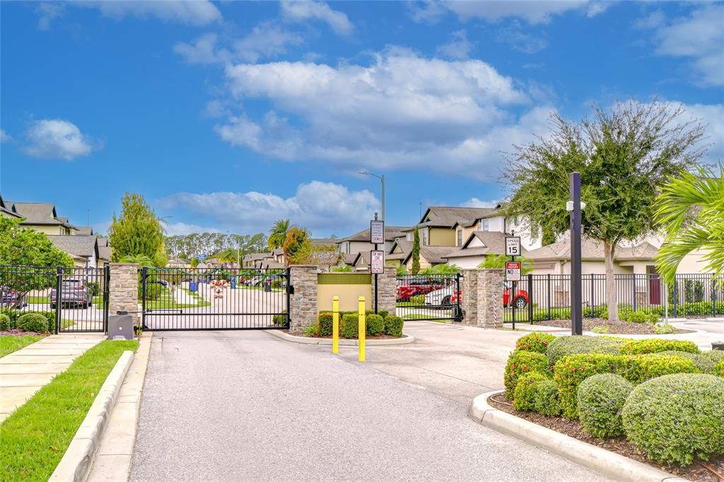 En Venta: $430,000 (4 camas, 2 baños, 2109 Pies cuadrados)