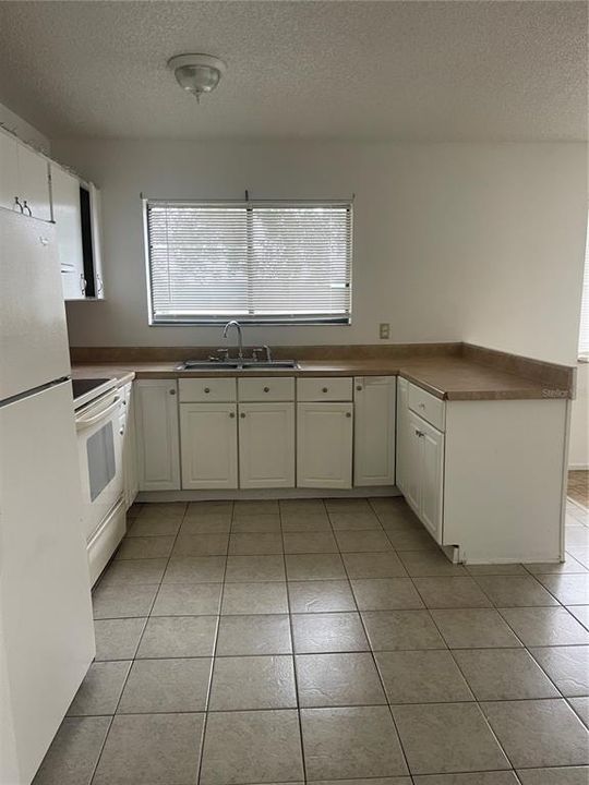 For Rent: $1,800 (3 beds, 2 baths, 1204 Square Feet)