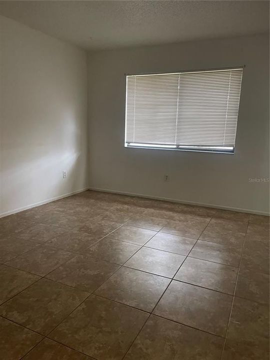 For Rent: $1,800 (3 beds, 2 baths, 1204 Square Feet)