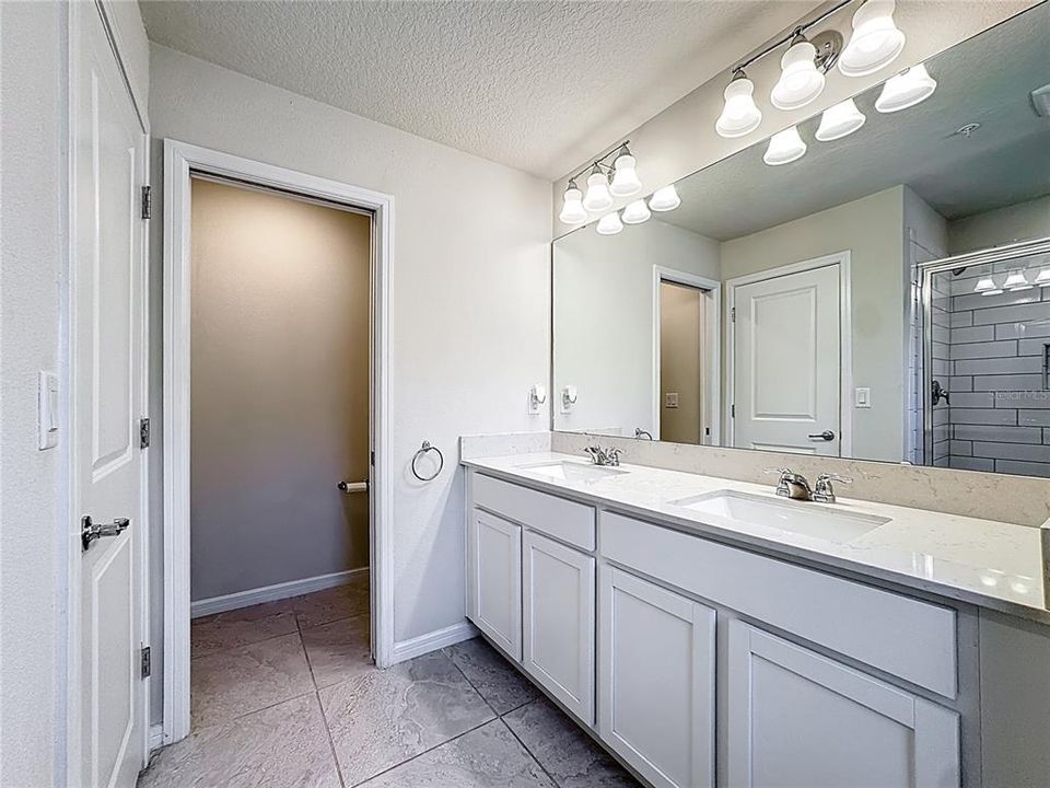 For Sale: $449,900 (3 beds, 2 baths, 1782 Square Feet)
