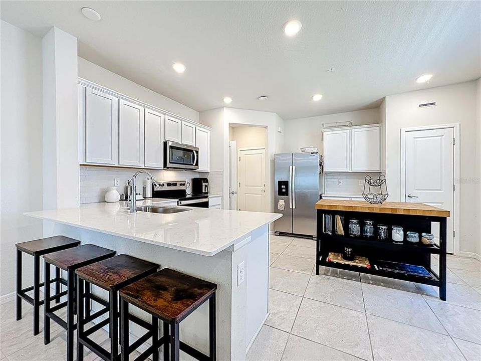 For Sale: $449,900 (3 beds, 2 baths, 1782 Square Feet)