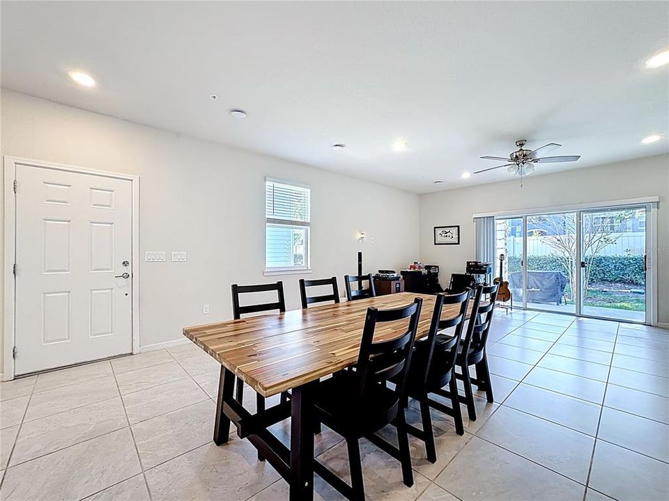 For Sale: $449,900 (3 beds, 2 baths, 1782 Square Feet)