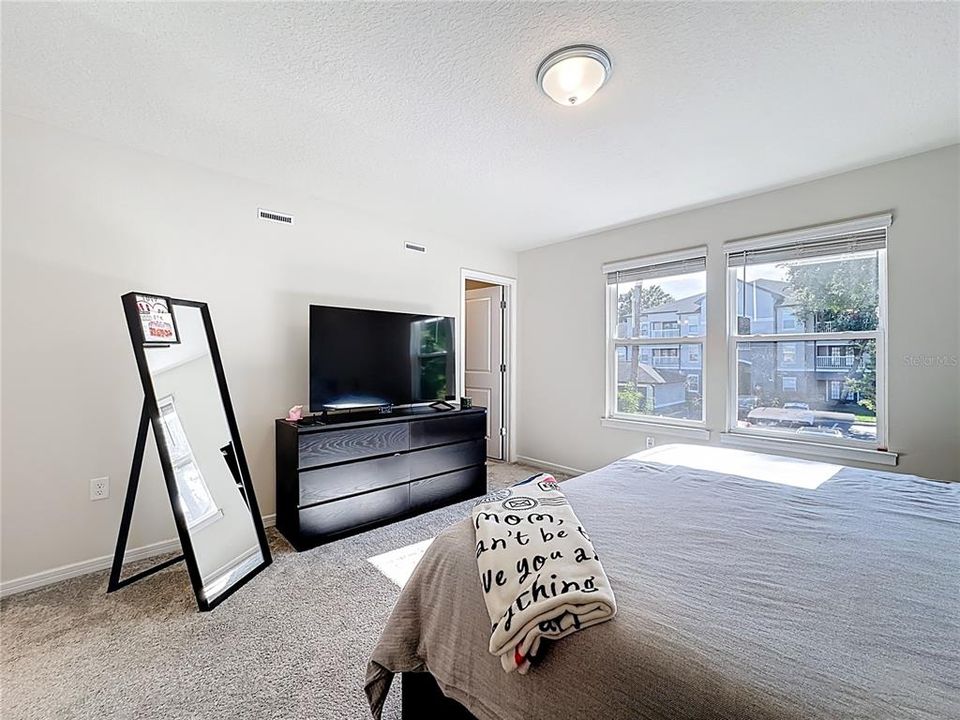 For Sale: $449,900 (3 beds, 2 baths, 1782 Square Feet)